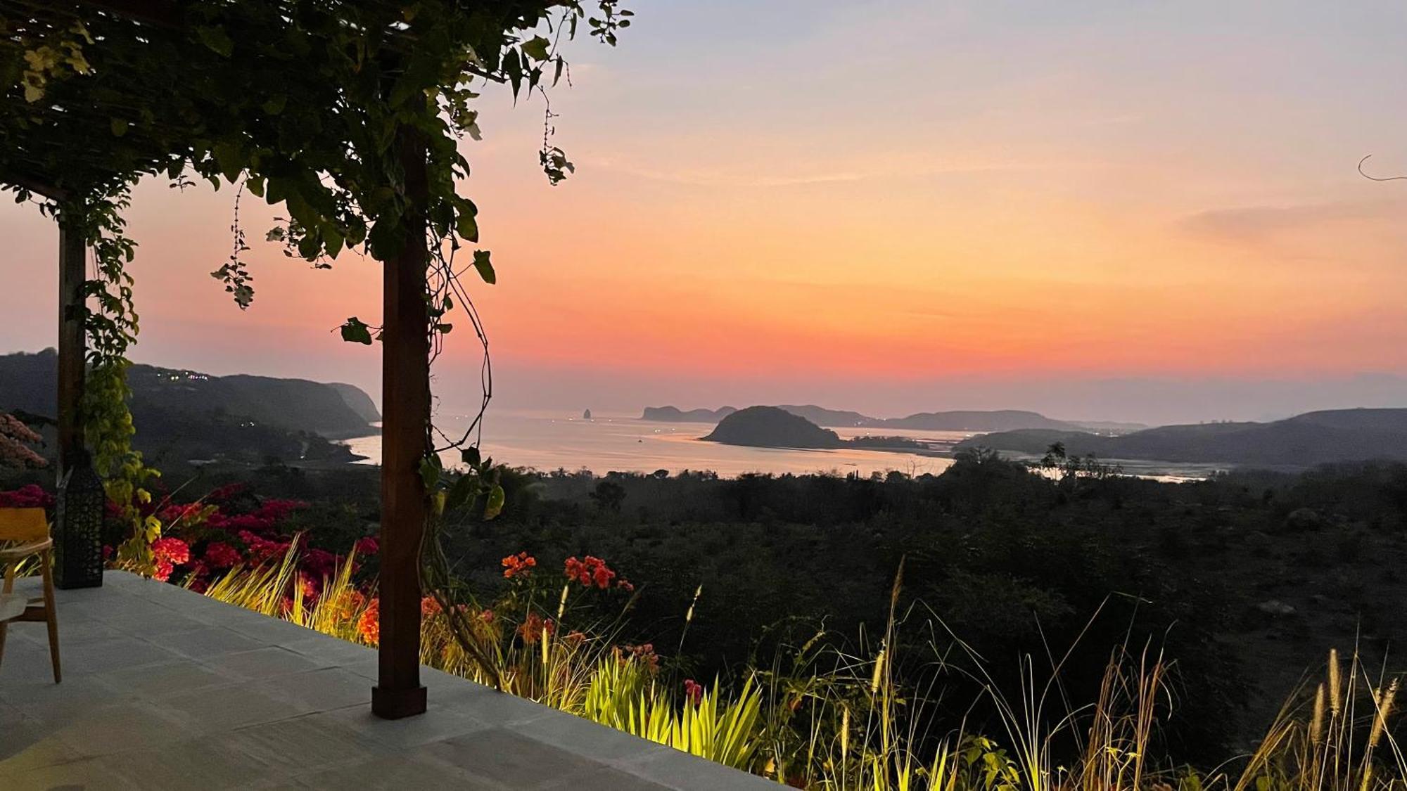 Hotel Lobster Bay Lombok Awang Exterior foto